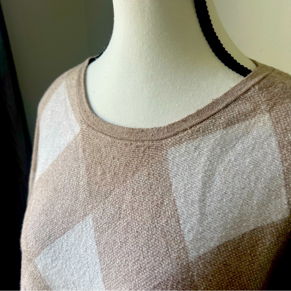 Love Scarlett | Sweater | XL | Tan and Cream Argyle | 3/4 length sleeve